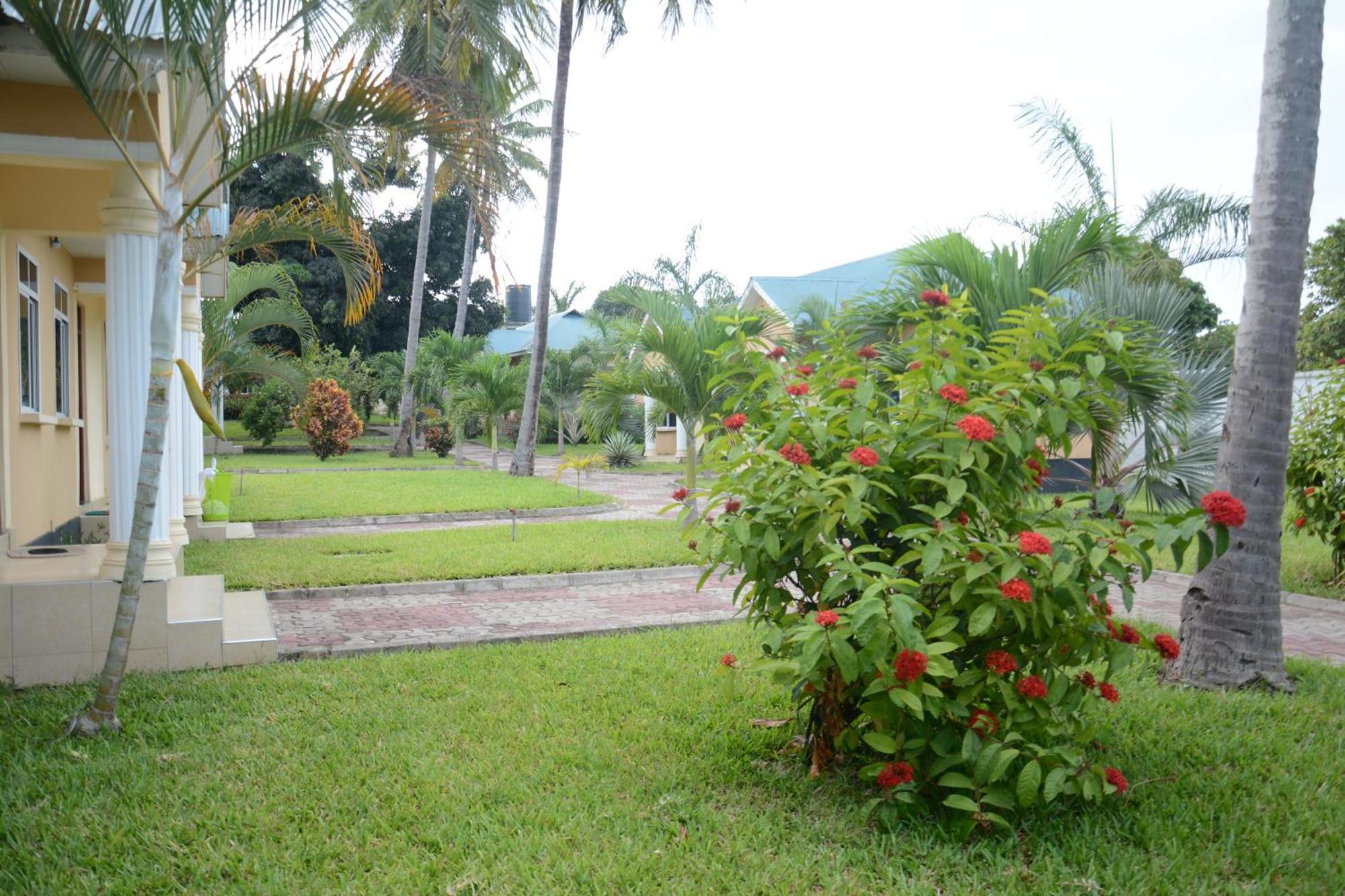 Kimere Resort Bagamoyo Esterno foto